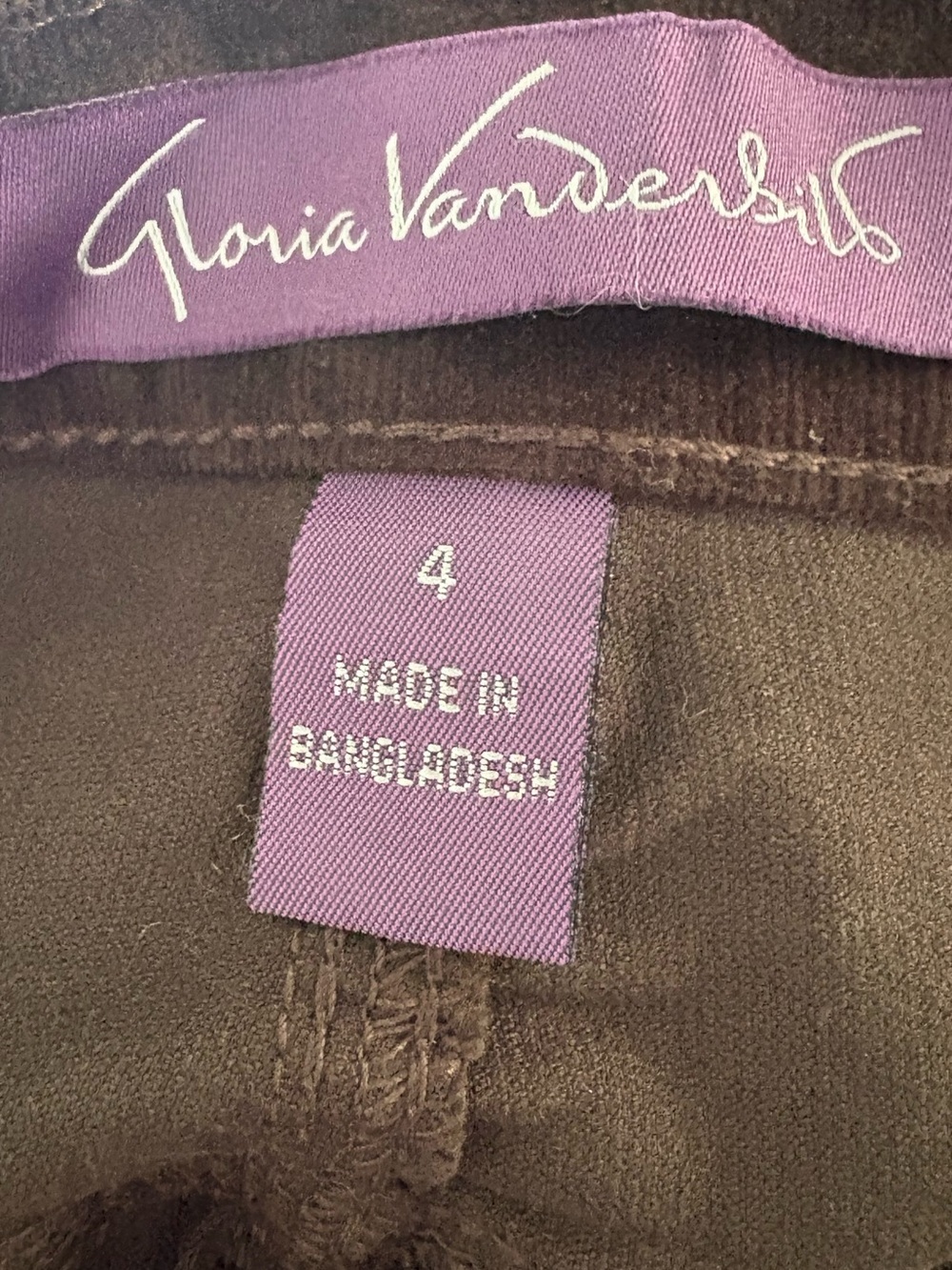 Gloria Vanderbilt Cordaroy
Women's Size 4 Amanda Brown Cotton/Spandex 5 Pocket - Picture 3 of 5